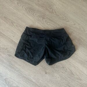 Lululemon Black Running Shorts Athletic Lined size 4